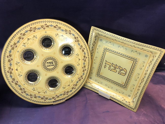 Set of matzah plate and seder bowl